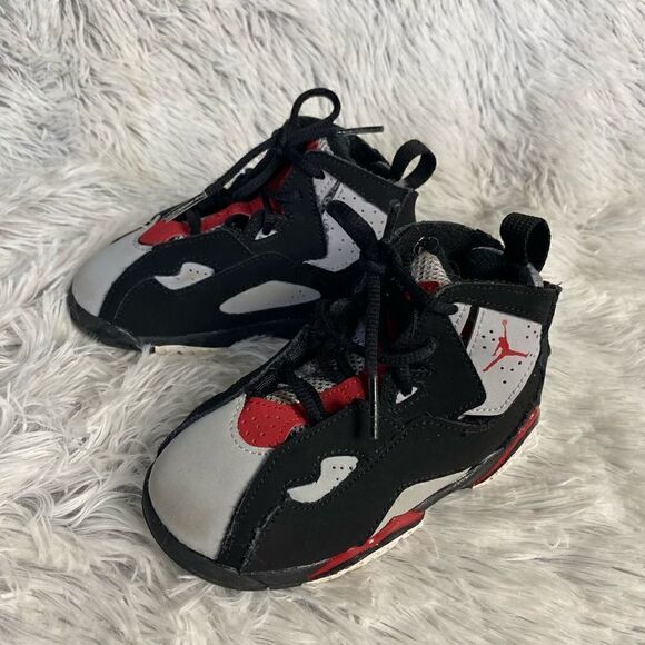 Air Jordan True Flight Black/Gray/Red Sneakers - Picture 2 of 6